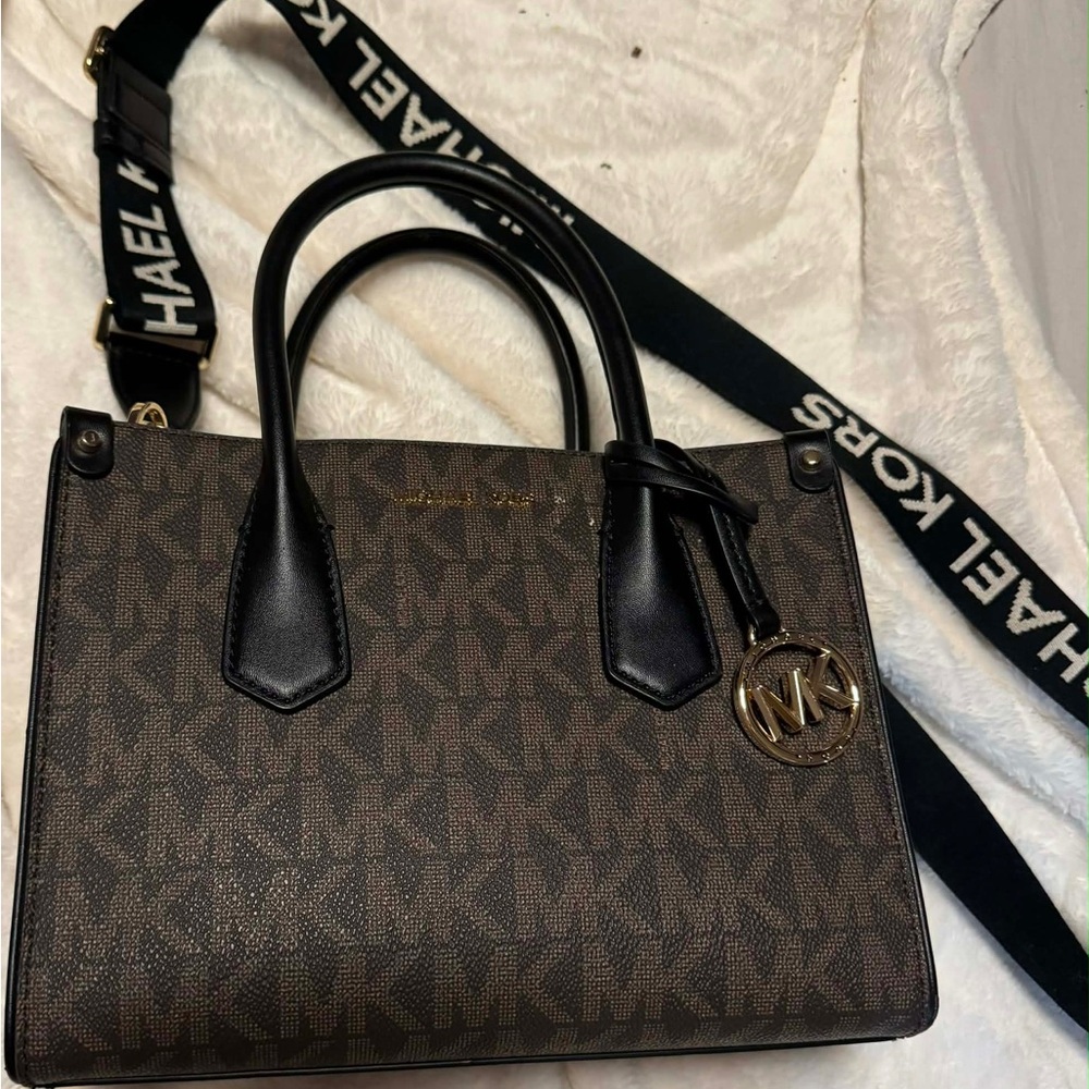 Michael Kors Signature Brown and Black Tote never used